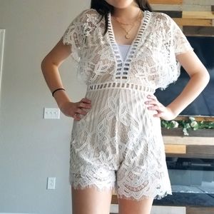 COPY - L'atiste lace romper